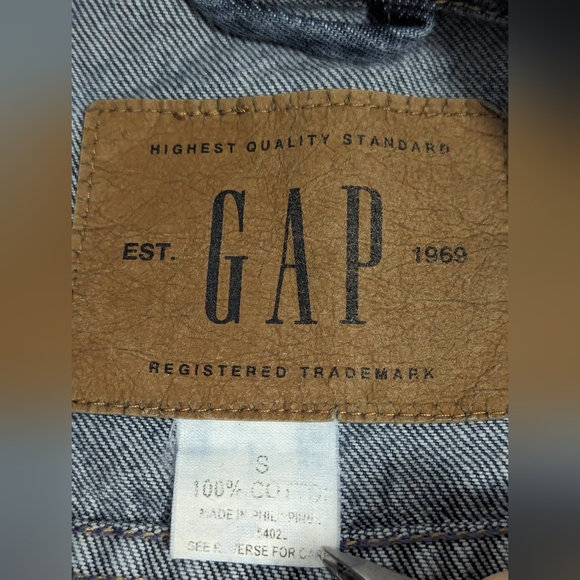 Vintage 2000 Gap Denim Trucker Style Jean Jacket Kids Boys or Girls Size Small - Picture 10 of 10